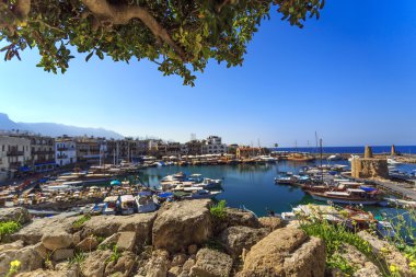Marina içinde büyüleyici Girne, Kuzey Kıbrıs Türk Cumhuriyeti