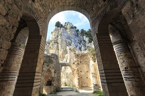 Fairy Tale Castle of Hilarion in Northern Cyprus — Stock Photo, Image