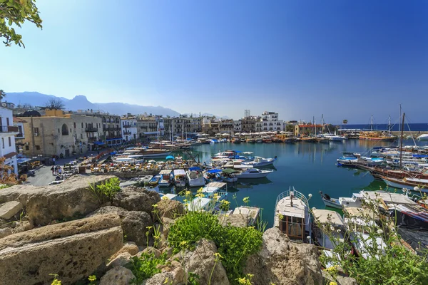 Yachthafen im charmanten Kyrenia, Nordzypern — Stockfoto