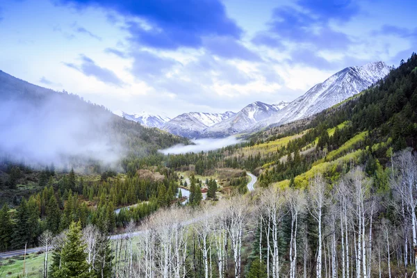 Prachtige natuur dicht bij de beroemde Aspen (Colorado) — Stockfoto