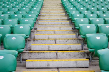 Yeşil plastik koltuk modern Stadyumu'nda