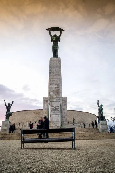 Statue de la liberté sur la colline de Gellert à Budapest, Hongrie — Photo