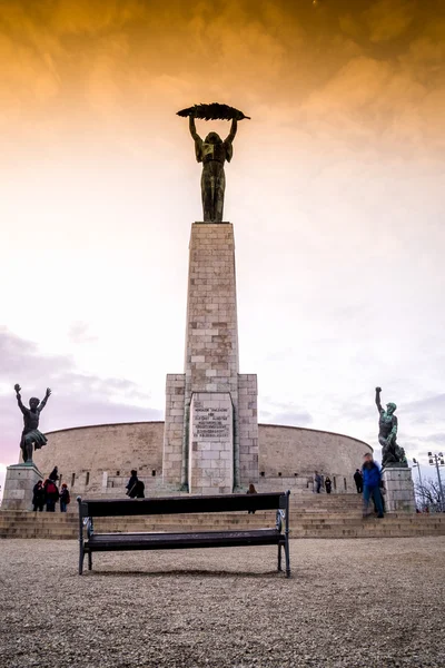 Liberty statue on Gellert Hill in Budapest, Hungary — Stock Photo, Image