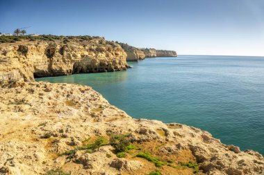 Algar Seco, Carvoeiro, Portekiz 'deki Algarve' nin güzel kayalıkları 