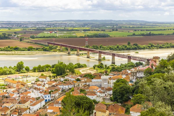 Architektura Santarem Otoczona Zielonymi Polami Rzeką Tagus Środkowa Portugalia — Zdjęcie stockowe