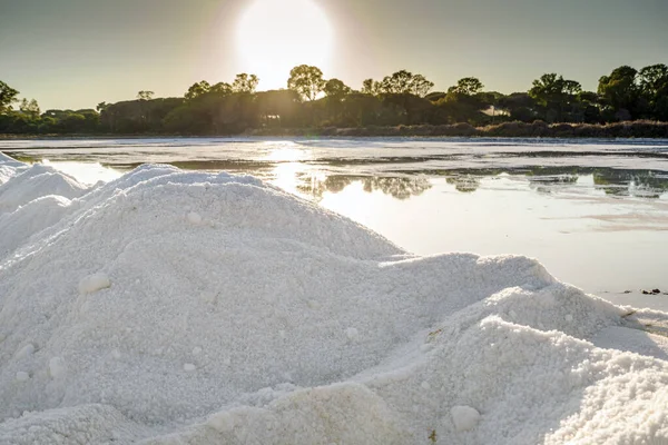 Salt Crystals Heap Next Pond Full Salt Evaporation Ocean Water — Stock Photo, Image