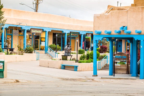 Edificios en Taos, que es la última parada antes de entrar en Taos P — Foto de Stock