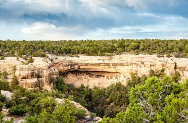 Mesa Verde Milli Parklar, Co, ABD'de uçurum konutlar