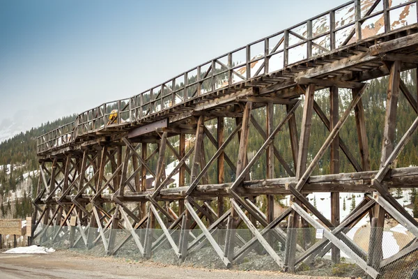 Velha ponte ferroviária de madeira — Fotografia de Stock