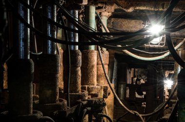 Gerçek Yeraltı maden ekipmanları.