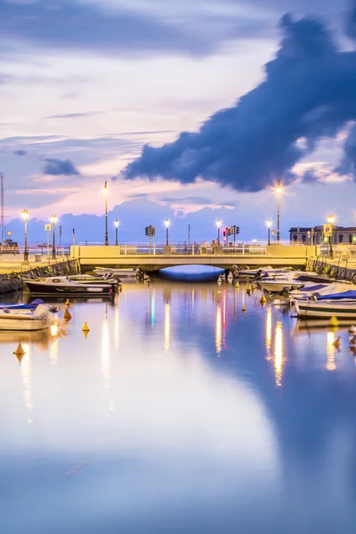 Canal grande im Zentrum von Triest, Italien — Stockfoto