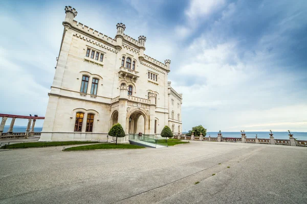 Miramare zamek, trieste, Włochy — Zdjęcie stockowe