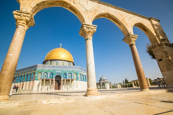 Cúpula da Rocha mesquita em Jerusalém, Israel — Fotografia de Stock