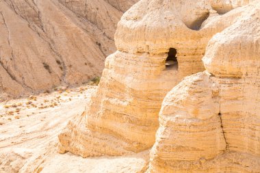 Dead sea scrolls bulunduğu Qumran içinde mağara