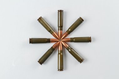 Sekiz 7.62x39 av tüfeği kartuş tarafından kurulan kurşun geometri
