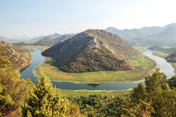 Şkodra Gölü Kıyısından Kanyon Crnojevica Nehri Karadağ Ünlü Görünümlerden Birini Stok Fotoğraf