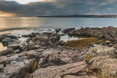 Denizde şafak vakti.