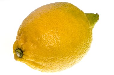 beyaz arkaplanda limon.