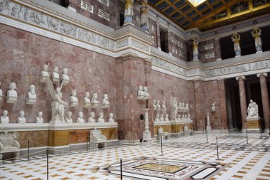 Walhalla - Almanya, Bavyera 'daki Anıt' ın İçi