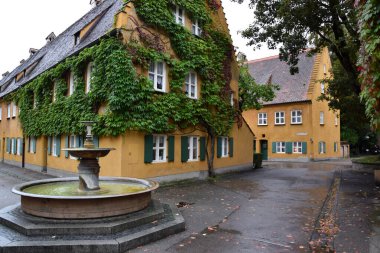 Augsburg, Bavyera, Almanya 'daki Fuggerei - En Eski Sosyal Konut Kompleksi