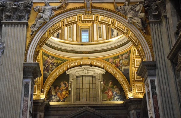 Uvnitř Baziliky Petra Městě Řím Itálie — Stock fotografie