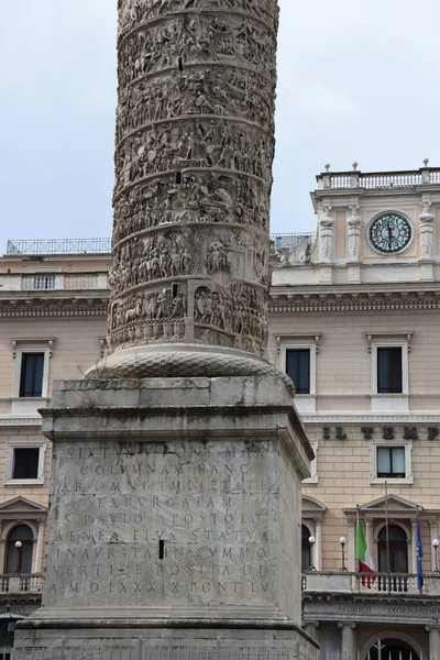 Колона Марка Аврелія Римі Італія — стокове фото