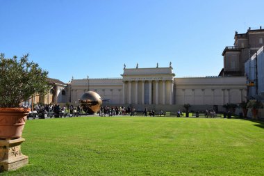 Çam Kozalağı - Pigna Vatikan Müzesinin Avlusunda, Roma