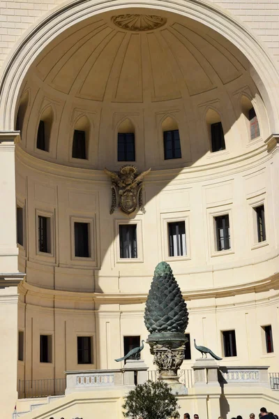 Pine Cone Pigna Courtyard Vatican Museums Rome — стокове фото
