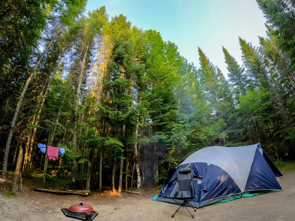 Camping Tent Campground Daytime Woods — Stock Photo, Image