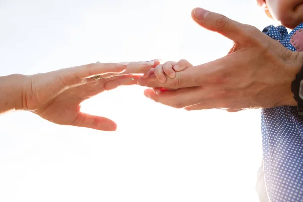 Hands Mom Dad Baby Girl White Sky Background Happy Family — Stock Photo, Image