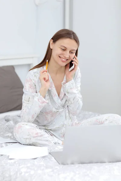 Girl Talking Phone Home Woman Working Learns Using Laptop Computer — Stock Photo, Image