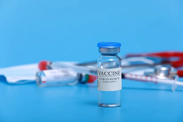 Frasco Para Injetáveis Médico Com Vacina Contra Coronavirus Covid Seringa — Fotografia de Stock