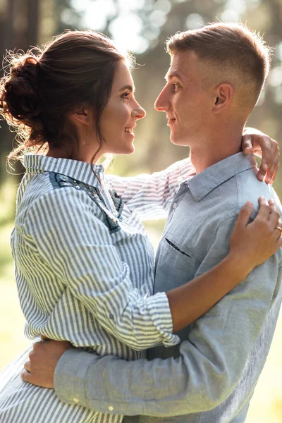 Cheerful Young Woman Man Hugging Outdoors Summer Park Dating Romantic — Stock Photo, Image