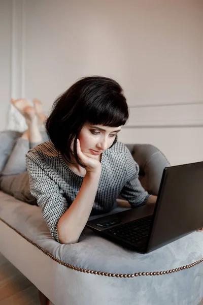 Happy Young Woman Freelancer Working Computer Home Lying Sofa Attractive — Stock Photo, Image