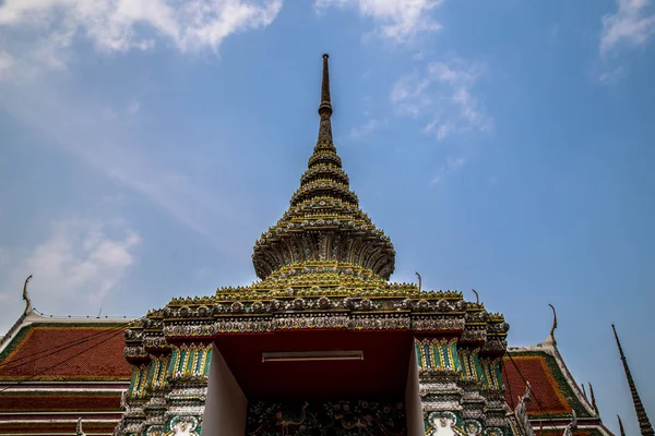 Buddyjski architektura w Bangkok, Tajlandia — Zdjęcie stockowe