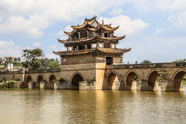 Çift Dragon Köprüsü