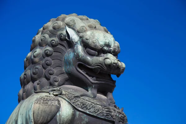 Çin aslan heykeli