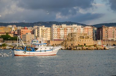  Civitavecchia balıkçı teknesi ile