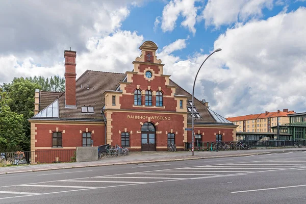 Berlin Tyskland August 2021 Mottaksbygning Ringbahn Stasjon Charlottenburg – stockfoto