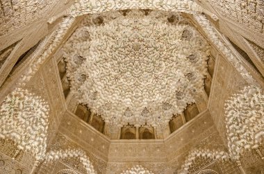 Tavan Alhambra