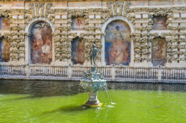 Alcazar'ın Merkür Göleti