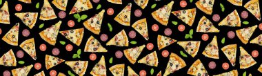 Pizza deseni. Siyah arka plan. Pankart, restoran ilanı, fast food, pizza teslimatı. Üst manzara, düz uzanma.