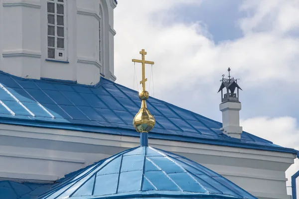 Куполи Дзвіниця Православного Собору Тлі Неба Хмарами — стокове фото