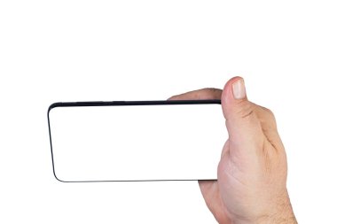 Erkek sağ el, beyaz ekranlı bir akıllı telefon tutuyor. İzole edilmiş, kopyalama alanı..