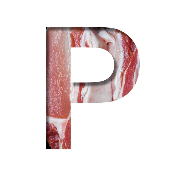 新鮮な肉のフォント 生の新鮮なベーコンを背景にPという文字が切り取られています 装飾食品フォントのセット — ストック写真