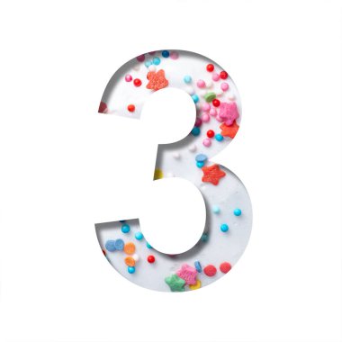 Tatlı jöleli yazı tipi. Üç numara, arkaplandaki beyaz tatlı jöleli kağıttan kesilmiş üç numara. Dekoratif tatil ya da doğum günü yazı tipi seti.