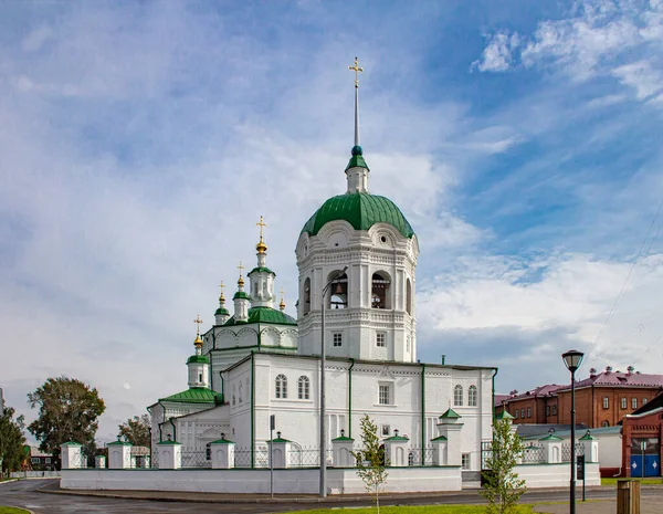 Ancient Epiphany Cathedral Yeniseisk Ancient Orthodox Architecture Blurry Sky Clouds — Stock Photo, Image