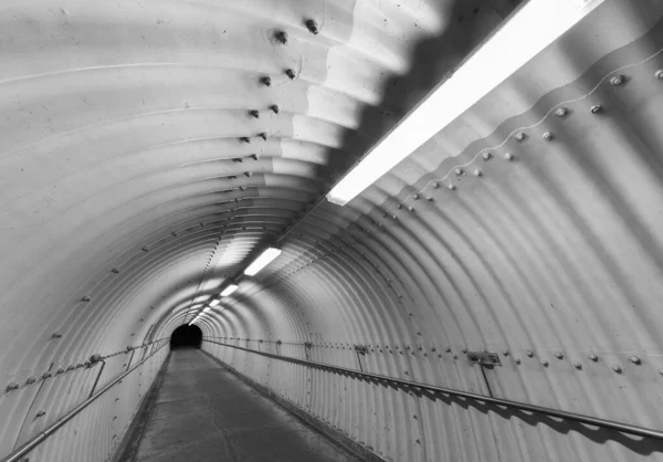Túnel Pedestre Vazio Noite Arquitetura Fundo Abstrato — Fotografia de Stock
