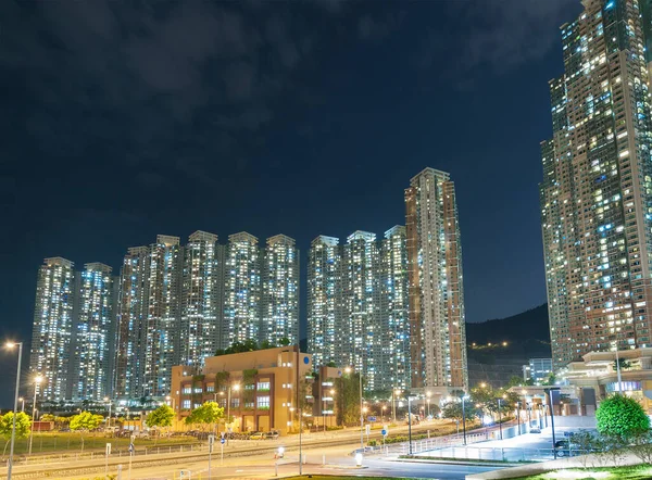 Edifícios Residenciais Arranha Céus Hong Kong Noite — Fotografia de Stock