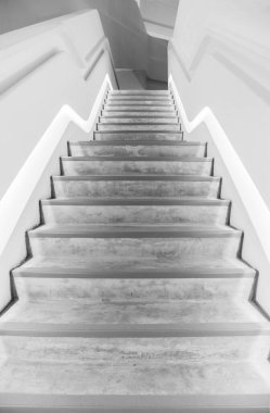 Modern binada boş fütürist merdiven. Mimari soyut arkaplan